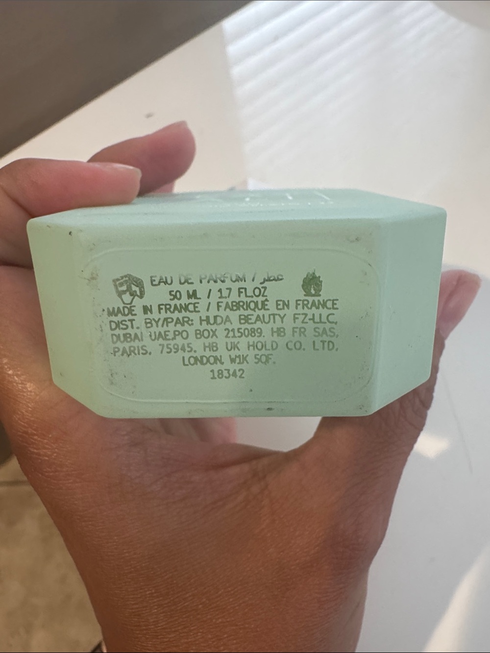 Kayali Yum Pistachio Gelato 33 Fragrance - Green - Picture 3 of 5